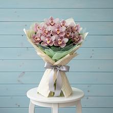 Букет цветов из:  Орхидеи и Розы в Куликово