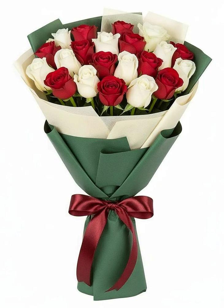 Букет Микс из красных и белых роз в Куликово