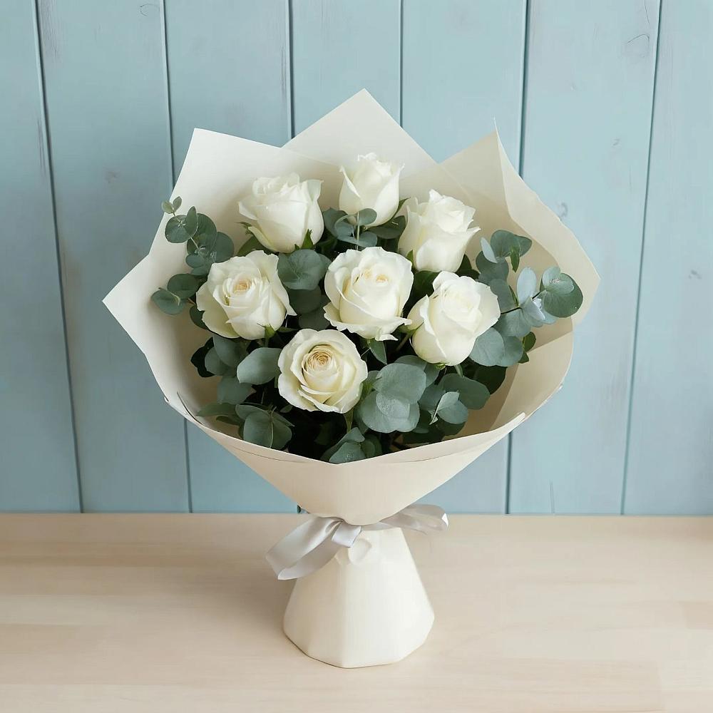 Букет Белые розы в Эвкалипте в Куликово