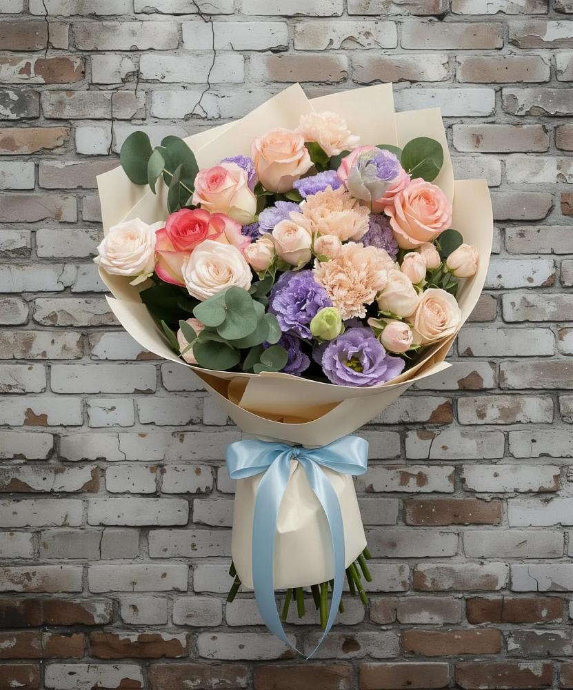 Букет цветов из: Розы, Лизиантусы и Гвоздики в Куликово