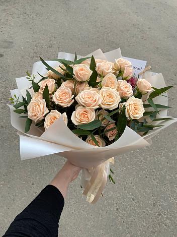 Букет Кремовые розы Латте в Куликово