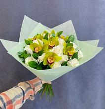 Букет цветов из:  Орхидеи и Розы в Куликово